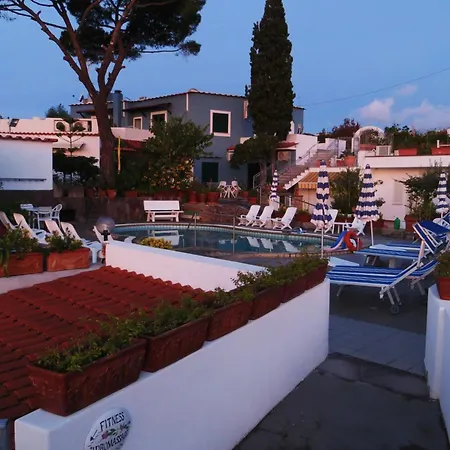 Отель Mario Sant'Angelo (Isola d'Ischia)