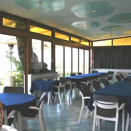 فندق Hotel Villa Mario 3*