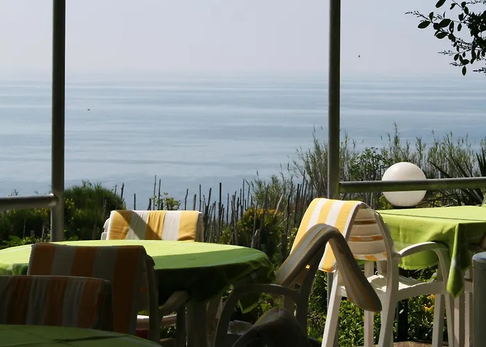 Отель Mario Sant'Angelo (Isola d'Ischia)